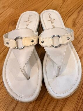 Cole Haan Nike Air Women’s White Leather Thong Sandals